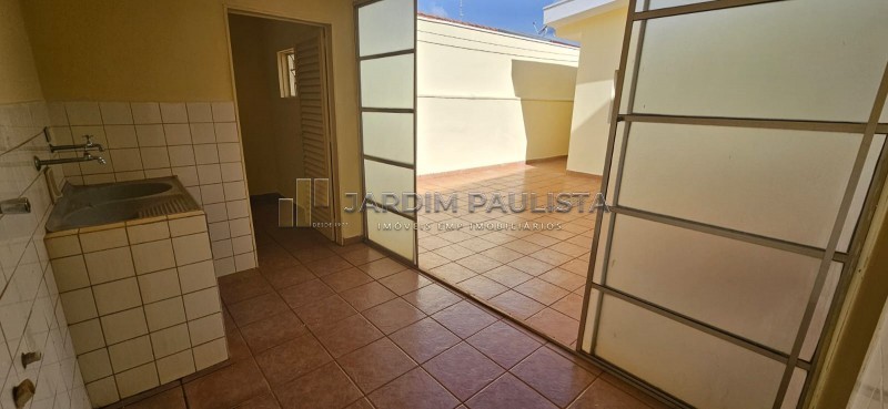 Casa para alugar com 3 quartos, 140m² - Foto 35