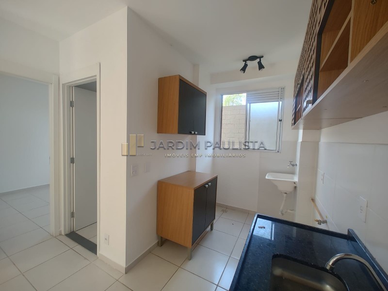 Apartamento para alugar com 2 quartos, 40m² - Foto 9