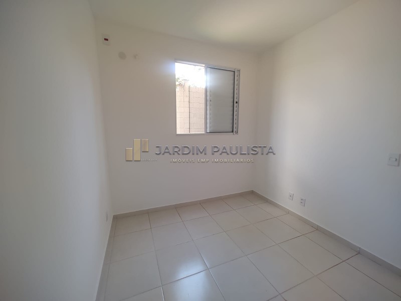 Apartamento para alugar com 2 quartos, 40m² - Foto 12